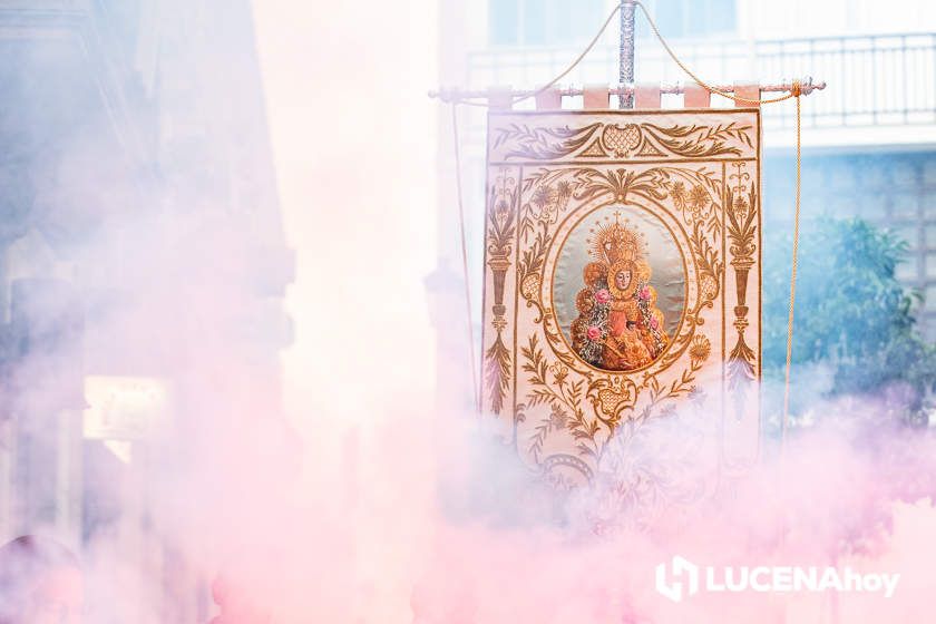 GALERÍA: Las imágenes de la procesión de regreso del Simpecado de la Hermandad del Rocío de Lucena al Carmen tras la Romería de Pentecostés en tierras almonteñas GALERÍA: Las imágenes de la procesión de regreso del Simpecado de la Hermandad del Rocío de Lucena al Carmen tras la Romería de Pentecostés en tierras almonteñas