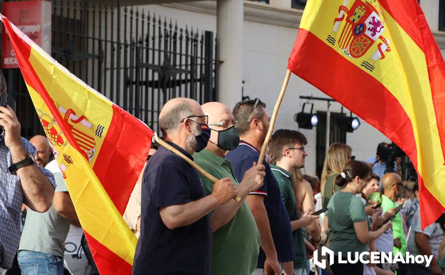 GALERÍA: Las imágenes del mitin de Vox en Lucena con Abascal, Olona y Monasterio