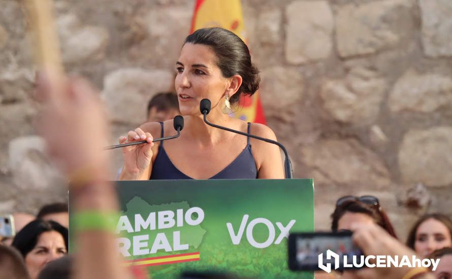 GALERÍA: Las imágenes del mitin de Vox en Lucena con Abascal, Olona y Monasterio