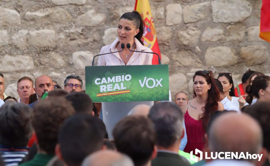 GALERÍA: Las imágenes del mitin de Vox en Lucena con Abascal, Olona y Monasterio