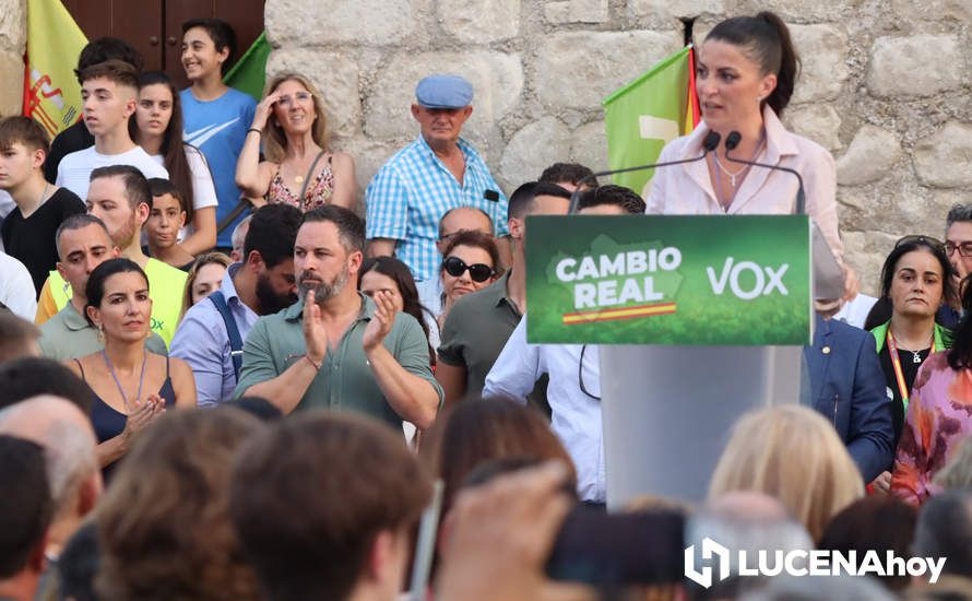 GALERÍA: Las imágenes del mitin de Vox en Lucena con Abascal, Olona y Monasterio