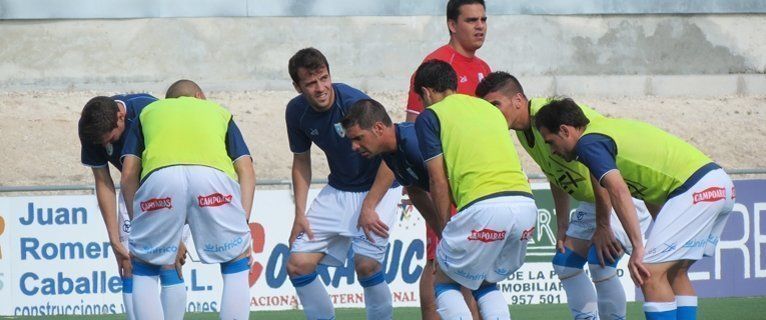  El Lucena entrenará en Puente Genil por deficiencias en el riego de la Ciudad Deportiva 