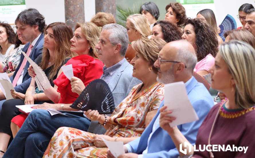 GALERÍA: Los 93.000 euros legados por tres lucentinos a la AECC permitirán salvar vidas a través de un proyecto de investigación sobre un tipo de cáncer infantil GALERÍA: Los 93.000 euros legados por tres lucentinos a la AECC permitirán salvar vidas a través de un proyecto de investigación sobre un tipo de cáncer infantil