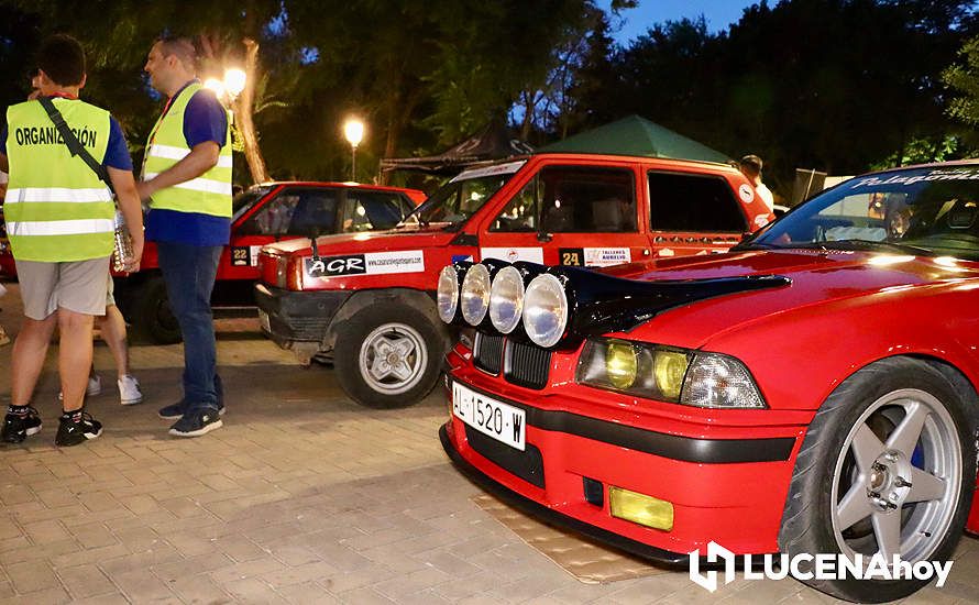 GALERÍA: 37 vehículos clásicos toman parte en la segunda edición del Classic Tour Nocturno 'Luna Nueva' de Lucena