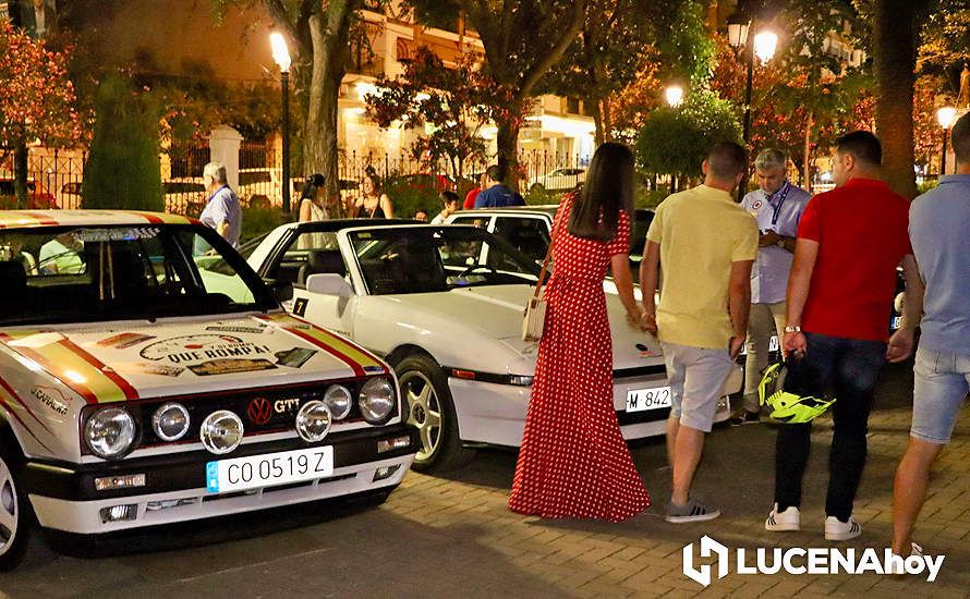 GALERÍA: 37 vehículos clásicos toman parte en la segunda edición del Classic Tour Nocturno 'Luna Nueva' de Lucena