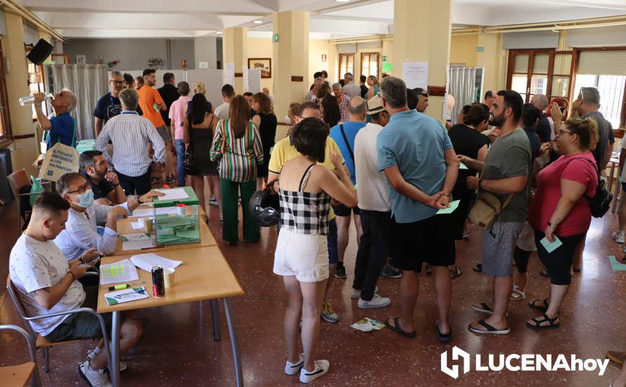 GALERÍA: Las imágenes de la jornada electoral en Lucena: Así han votado los lucentinos y sus representantes políticos