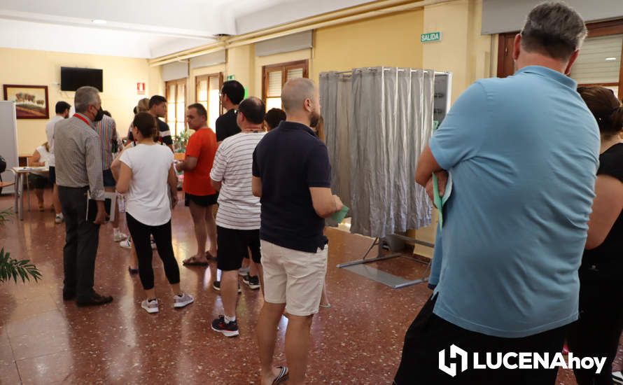 GALERÍA: Las imágenes de la jornada electoral en Lucena: Así han votado los lucentinos y sus representantes políticos