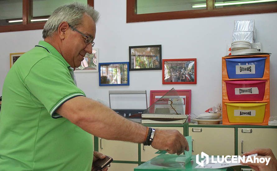 GALERÍA: Las imágenes de la jornada electoral en Lucena: Así han votado los lucentinos y sus representantes políticos