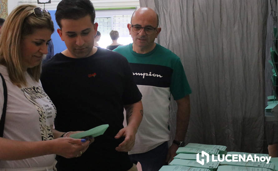 GALERÍA: Las imágenes de la jornada electoral en Lucena: Así han votado los lucentinos y sus representantes políticos GALERÍA: Las imágenes de la jornada electoral en Lucena: Así han votado los lucentinos y sus representantes políticos