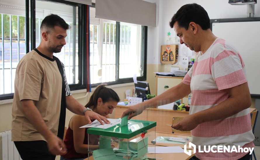 GALERÍA: Las imágenes de la jornada electoral en Lucena: Así han votado los lucentinos y sus representantes políticos GALERÍA: Las imágenes de la jornada electoral en Lucena: Así han votado los lucentinos y sus representantes políticos
