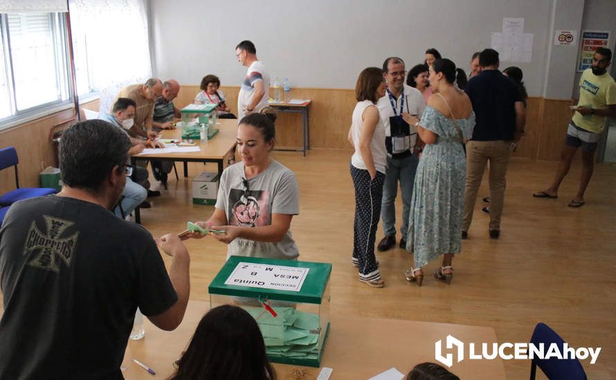 GALERÍA: Las imágenes de la jornada electoral en Lucena: Así han votado los lucentinos y sus representantes políticos GALERÍA: Las imágenes de la jornada electoral en Lucena: Así han votado los lucentinos y sus representantes políticos