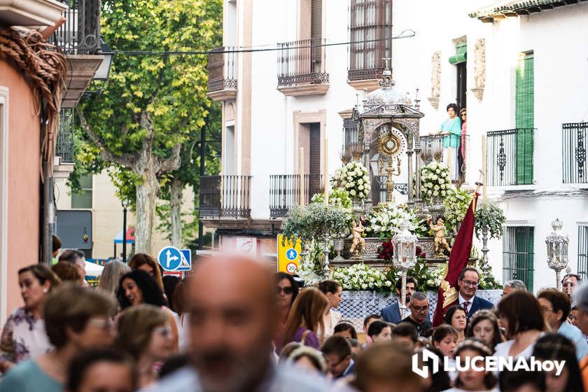 GALERÍA: Las imágenes de la procesión del Corpus Christi en Lucena.