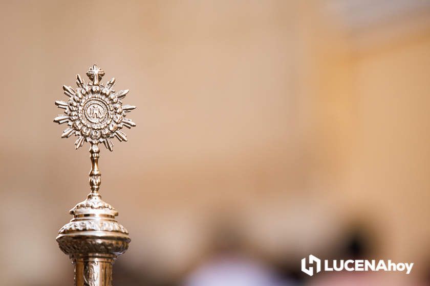 GALERÍA: Las imágenes de la procesión del Corpus Christi en Lucena.