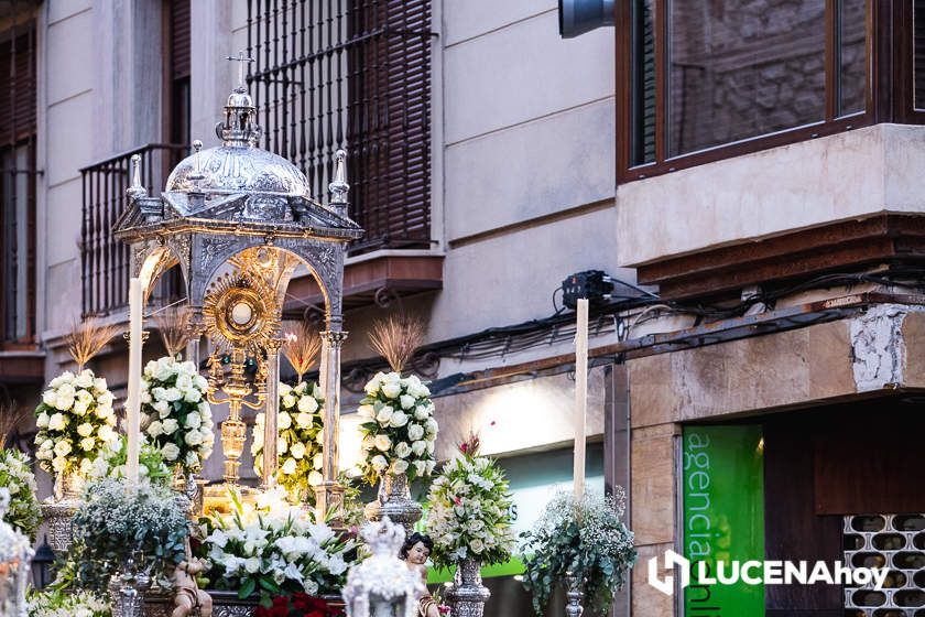 GALERÍA: Las imágenes de la procesión del Corpus Christi en Lucena.