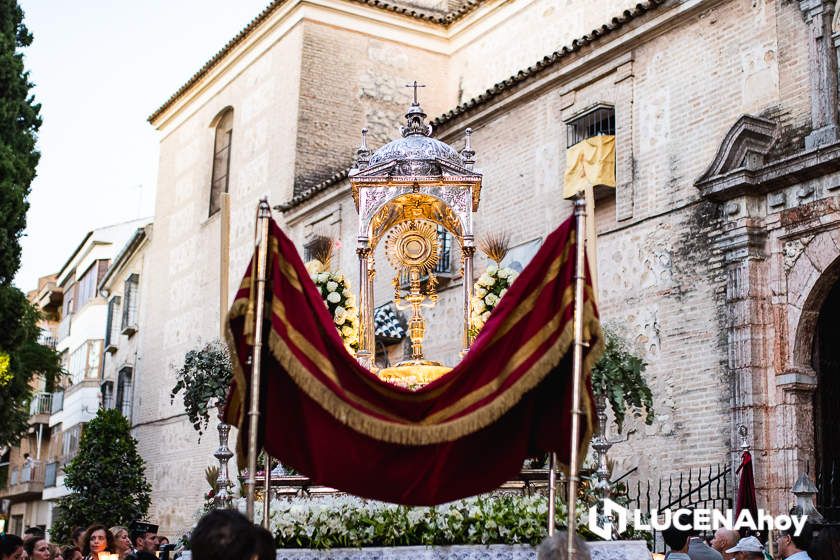 GALERÍA: Las imágenes de la procesión del Corpus Christi en Lucena.