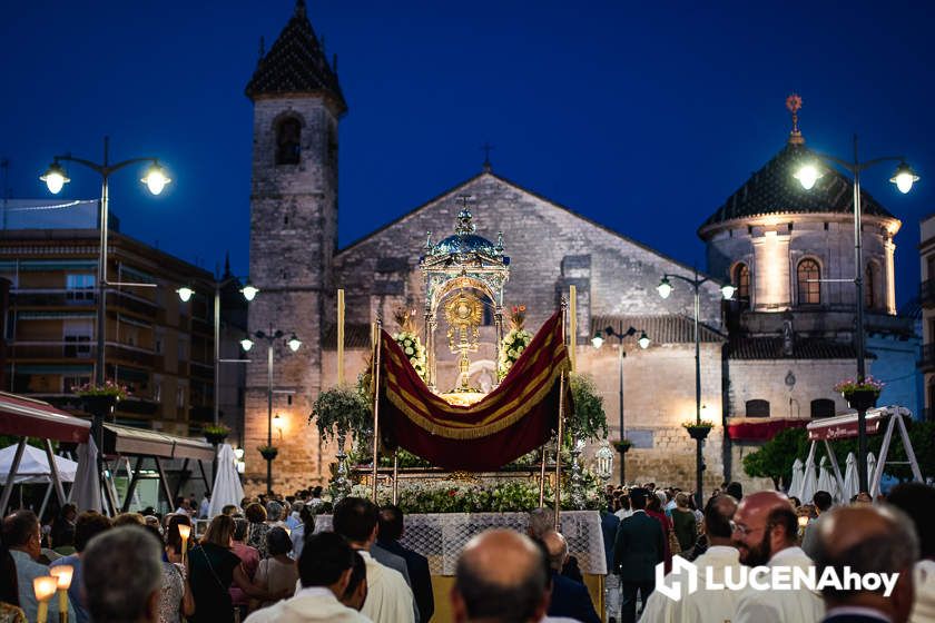 GALERÍA: Las imágenes de la procesión del Corpus Christi en Lucena.