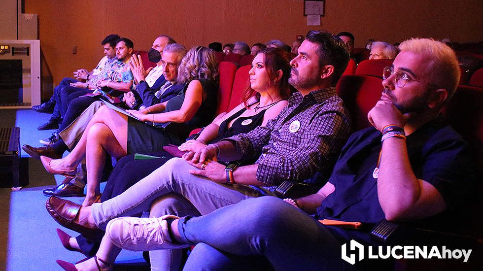 GALERÍA: El Palacio Erisana acoge la II Velada ?Lucena Siente el Orgullo' para visibilizar al colectivo LGTBI GALERÍA: El Palacio Erisana acoge la II Velada ?Lucena Siente el Orgullo' para visibilizar al colectivo LGTBI
