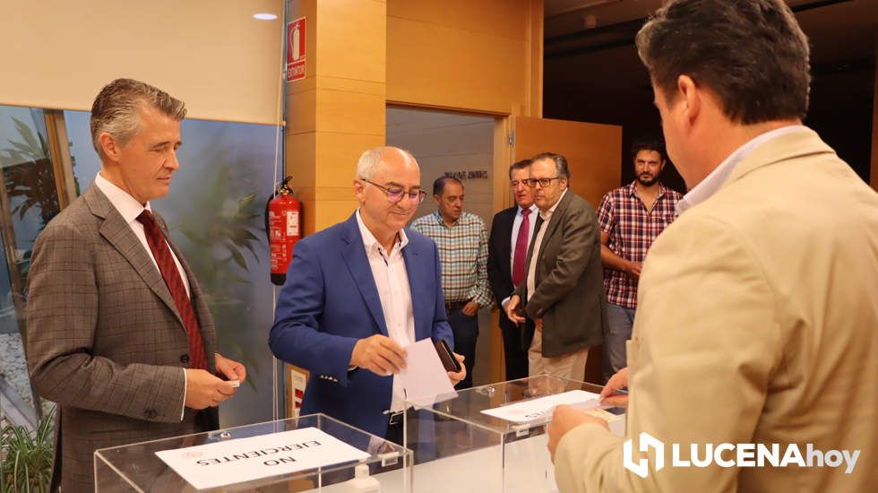  Manuel Egea y Juan Carlos Beato han acudido juntos a depositar su voto 