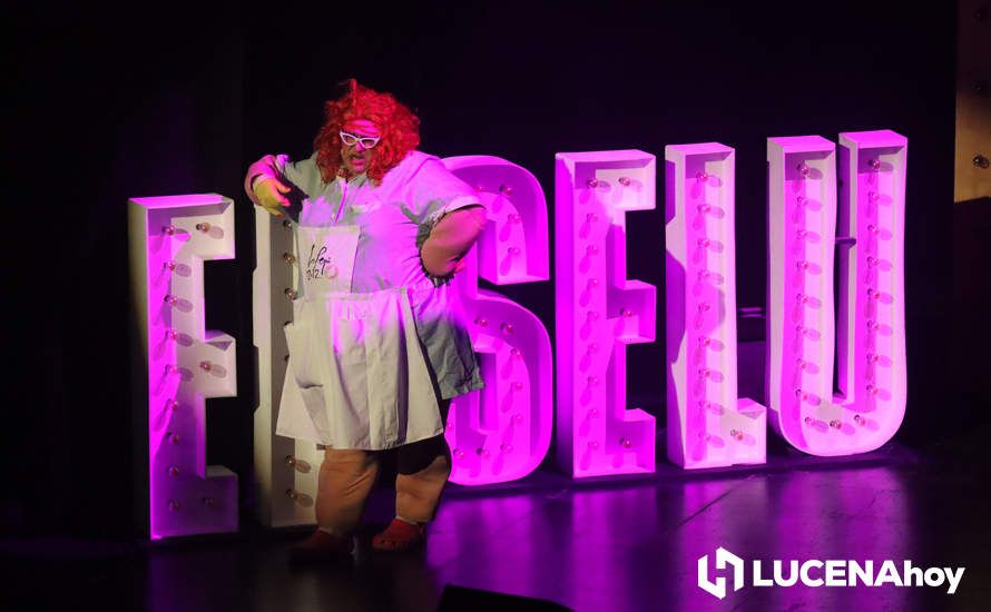 GALERÍA: El Selu llena el Auditorio de Lucena con la colección de personajes de su emblemática chirigota en un divertido musical GALERÍA: El Selu llena el Auditorio de Lucena con la colección de personajes de su emblemática chirigota en un divertido musical