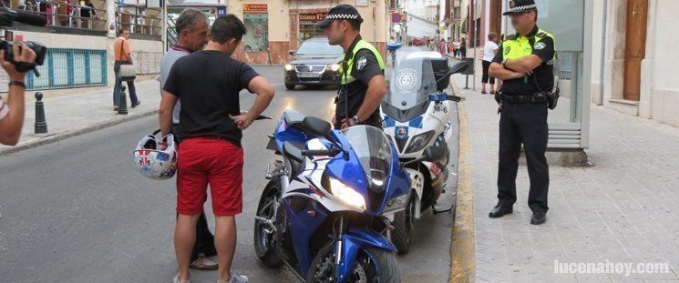  Campaña informativa de policía local en el centro de la ciudad 