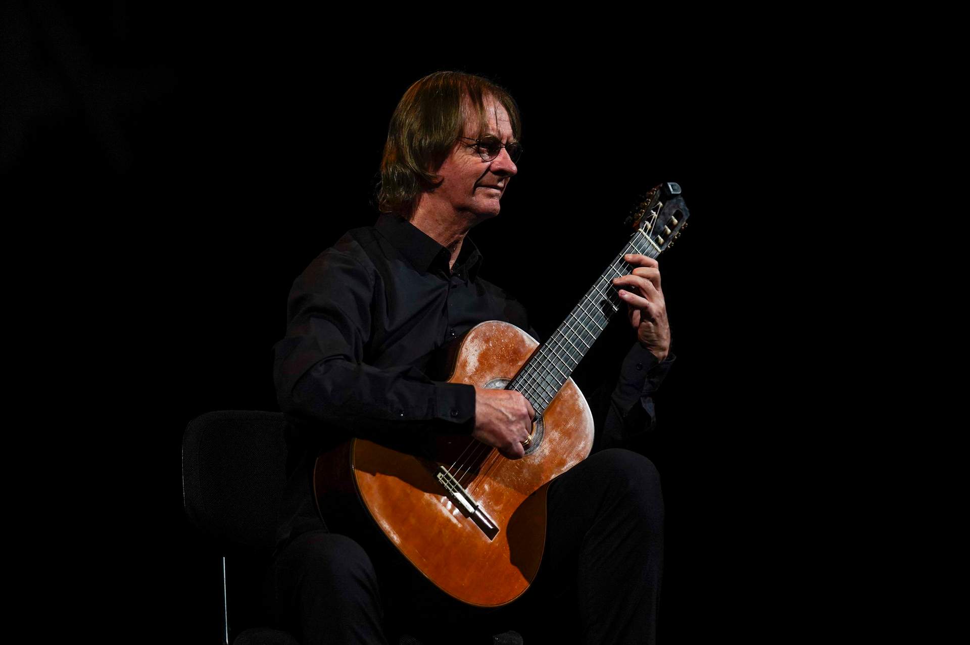 GALERÍA: Festival de la Guitarra de Córdoba: Coque Malla hace vibrar al Gran Teatro con un concierto memorable GALERÍA: Festival de la Guitarra de Córdoba: Coque Malla hace vibrar al Gran Teatro con un concierto memorable