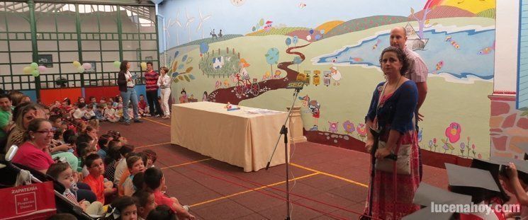  Un enorme mural de Leli Cantarero para cerrar el curso en el colegio Barahona de Soto (fotos) 