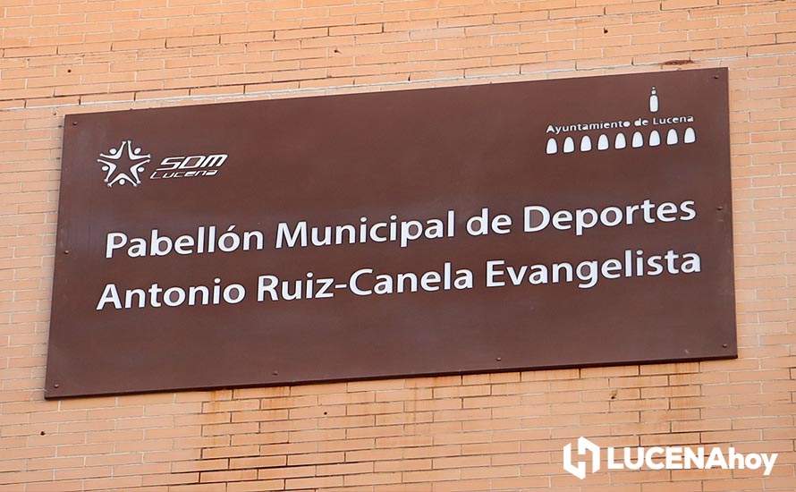 GALERÍA: El nombre de Antonio Ruiz-Canela Evangelista queda unido al pabellón de deportes de Lucena GALERÍA: El nombre de Antonio Ruiz-Canela Evangelista queda unido al pabellón de deportes de Lucena
