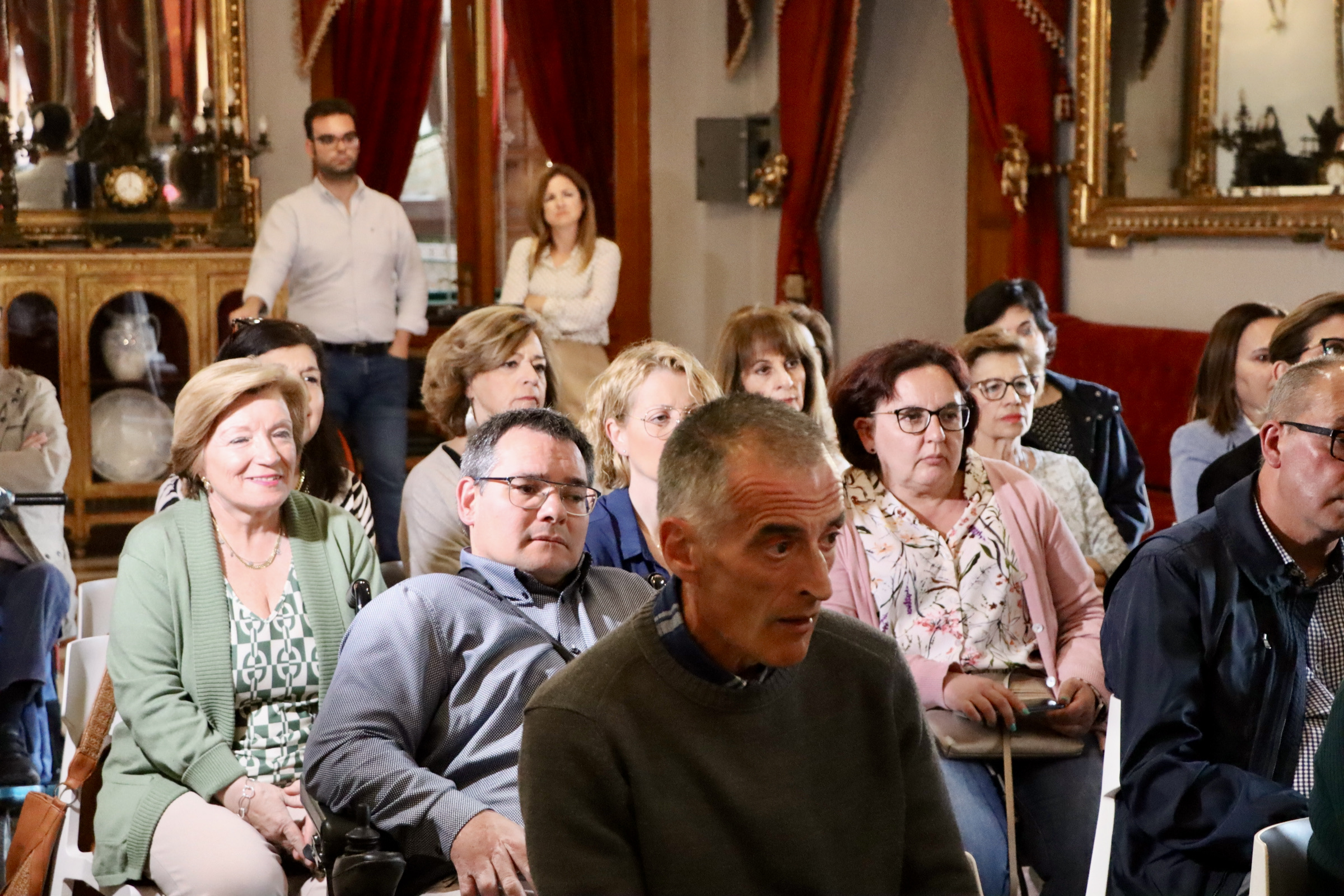 Mesa Redonda "Esa mirada tuya"