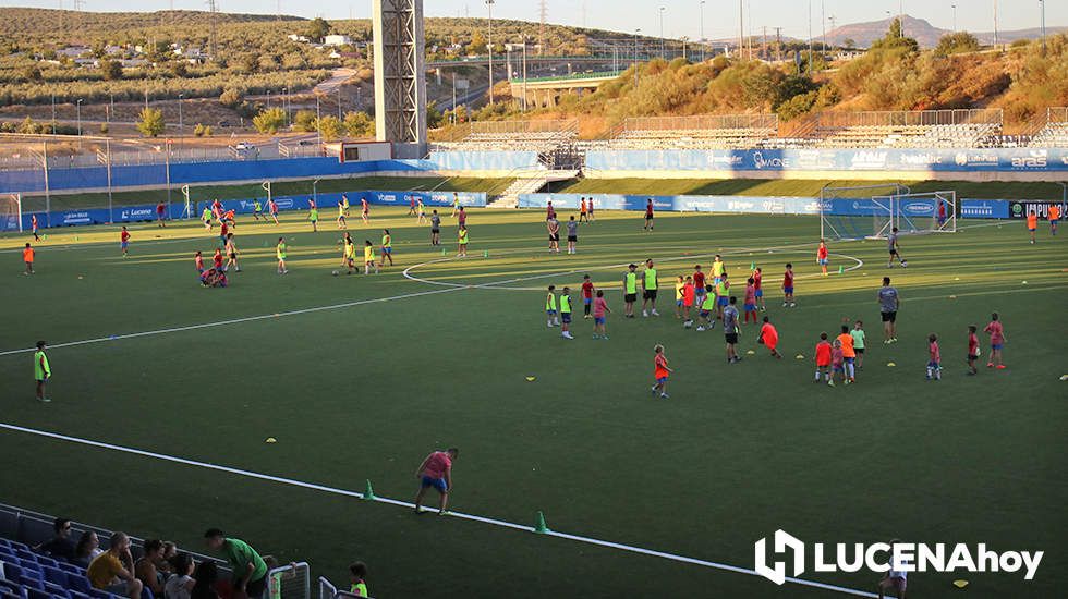 GALERÍA: El CD Lucecor finaliza su Escuela de Tecnificación de Fútbol con más de 150 participantes