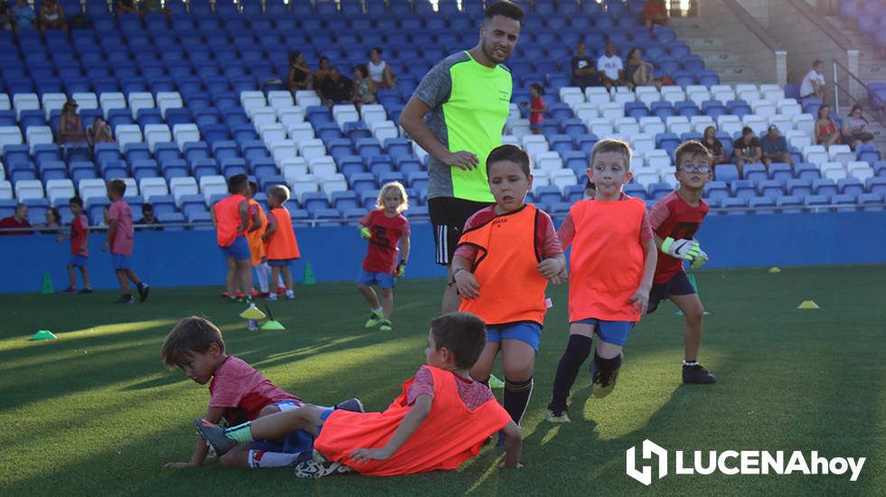 GALERÍA: El CD Lucecor finaliza su Escuela de Tecnificación de Fútbol con más de 150 participantes