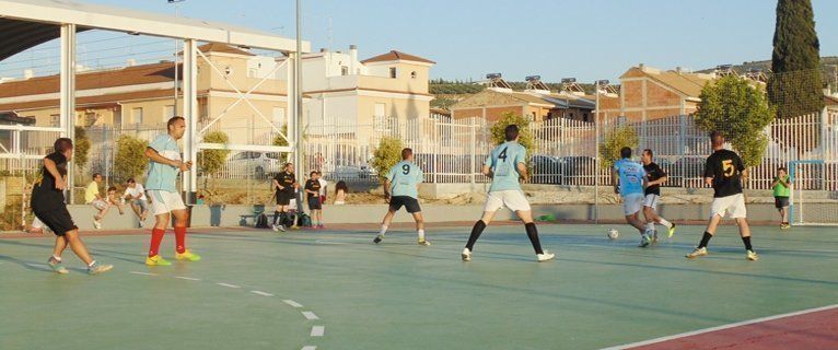  Los equipos de la liga de fútbol sala denuncian el deficiente estado de las pistas 