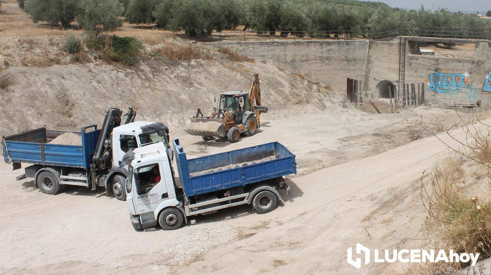  Trabajos de limpieza en la presa del Maquedano 