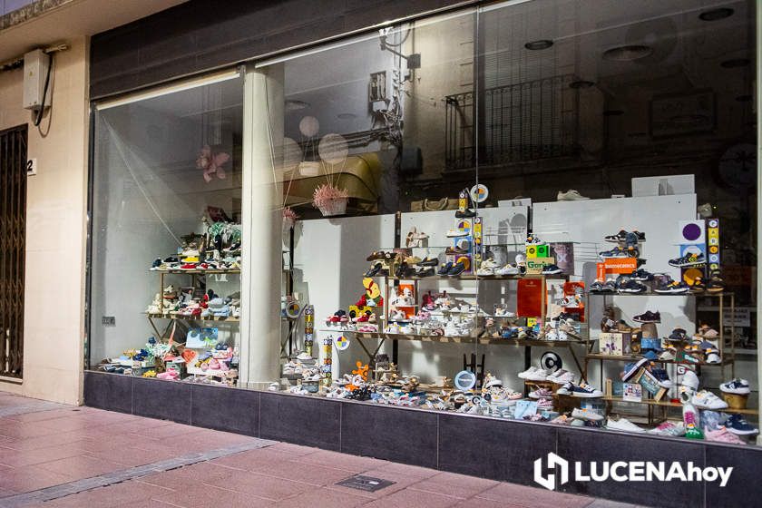 GALERÍA: Lucena se apaga a las diez: Las fotos del primer día del Plan de Ahorro Energético en el centro de la ciudad GALERÍA: Lucena se apaga a las diez: Las fotos del primer día del Plan de Ahorro Energético en el centro de la ciudad