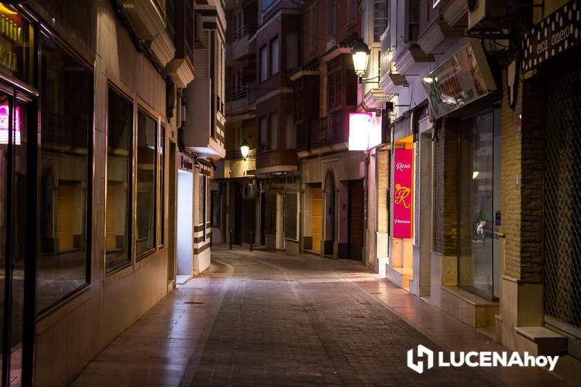 GALERÍA: Lucena se apaga a las diez: Las fotos del primer día del Plan de Ahorro Energético en el centro de la ciudad GALERÍA: Lucena se apaga a las diez: Las fotos del primer día del Plan de Ahorro Energético en el centro de la ciudad