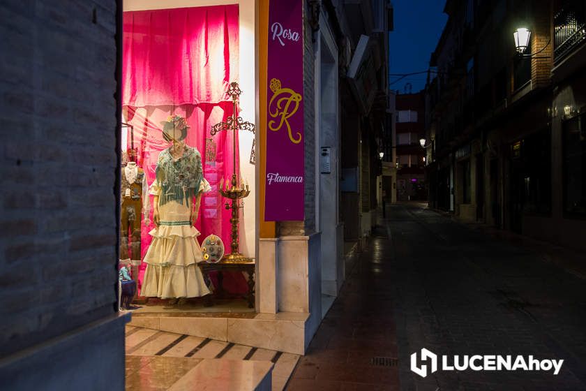 GALERÍA: Lucena se apaga a las diez: Las fotos del primer día del Plan de Ahorro Energético en el centro de la ciudad GALERÍA: Lucena se apaga a las diez: Las fotos del primer día del Plan de Ahorro Energético en el centro de la ciudad