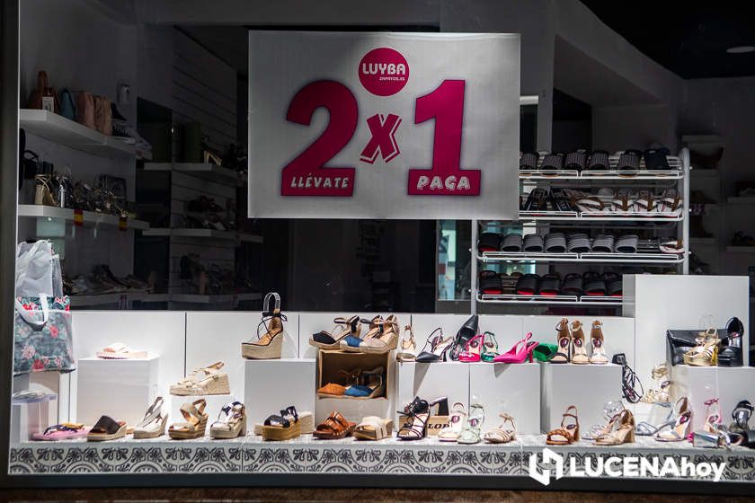 GALERÍA: Lucena se apaga a las diez: Las fotos del primer día del Plan de Ahorro Energético en el centro de la ciudad GALERÍA: Lucena se apaga a las diez: Las fotos del primer día del Plan de Ahorro Energético en el centro de la ciudad