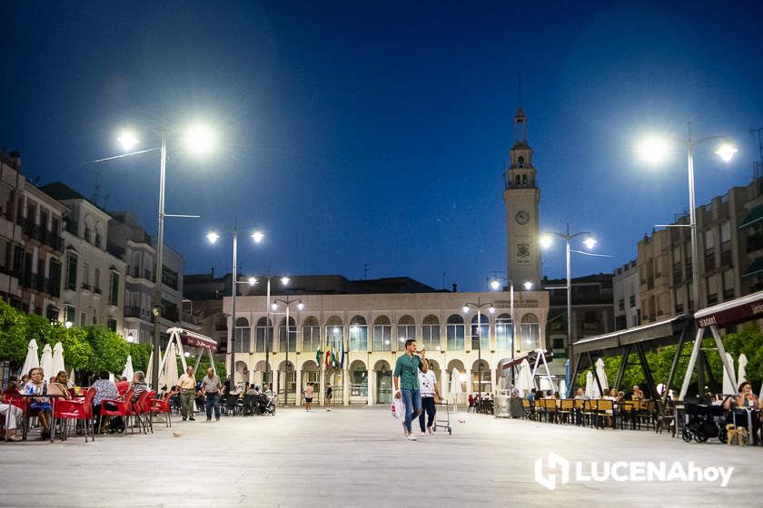 GALERÍA: Lucena se apaga a las diez: Las fotos del primer día del Plan de Ahorro Energético en el centro de la ciudad