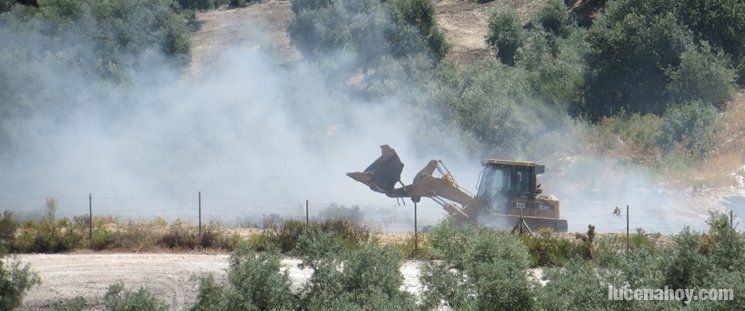  Se declara un incendio en la planta de transferencia de residuos de Los Llanos 