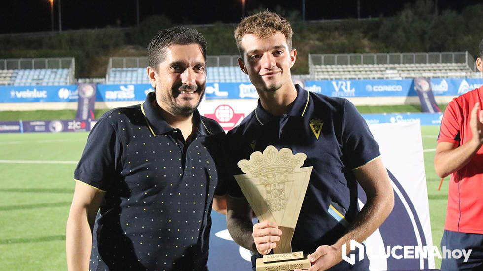 GALERÍA: Las imágenes de la presentación de los equipos base del CD Lucecor y el torneo de fútbol Torre del Moral, que se llevó el juvenil del Cádiz CF