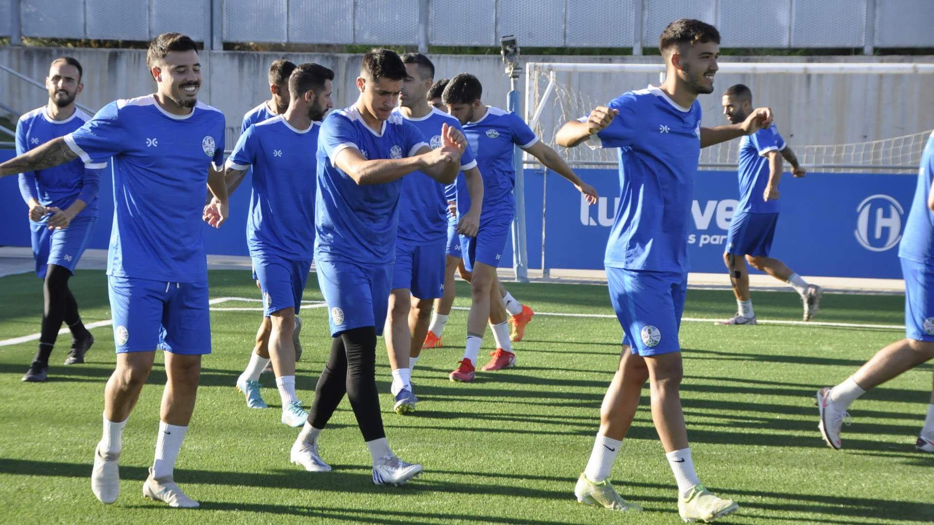  Entrenamiento del CD Ciudad de Lucena previo al partido 