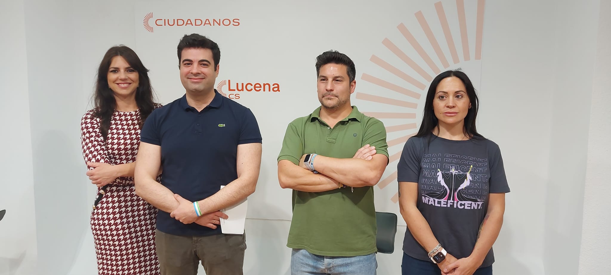 Jesús López junto a miembros de su candidatura instantes antes de la reunión con los clubes deportivos de la ciudad