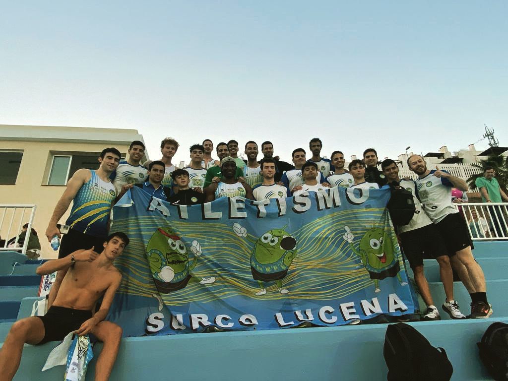 Atletas del CD Surco Lucena en la primera jornada de División de Honor