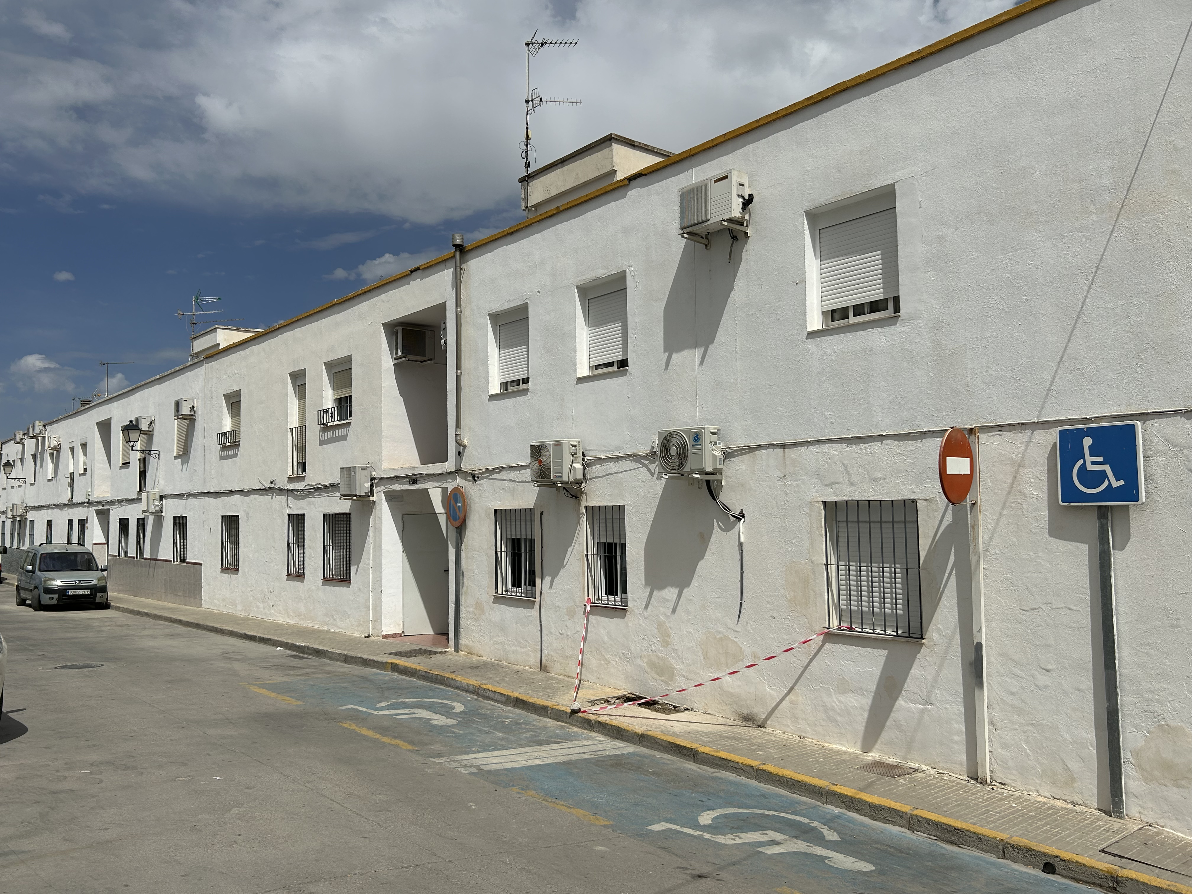 Edificios de viviendas de protección oficial de AVRA en la calle Monturque 
