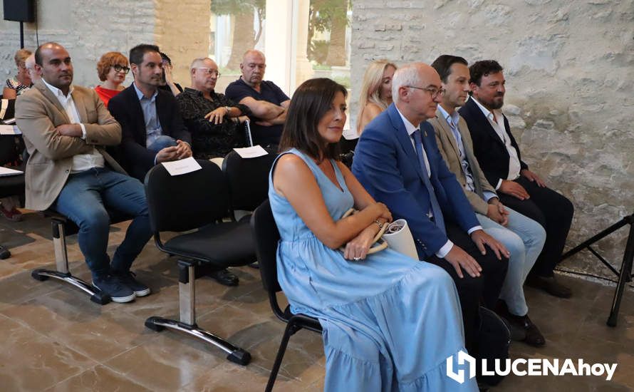 GALERÍA: Inaugurada en la Casa de los Mora la exposición "Shalom" de Antonio Villa-Toro GALERÍA: Inaugurada en la Casa de los Mora la exposición "Shalom" de Antonio Villa-Toro