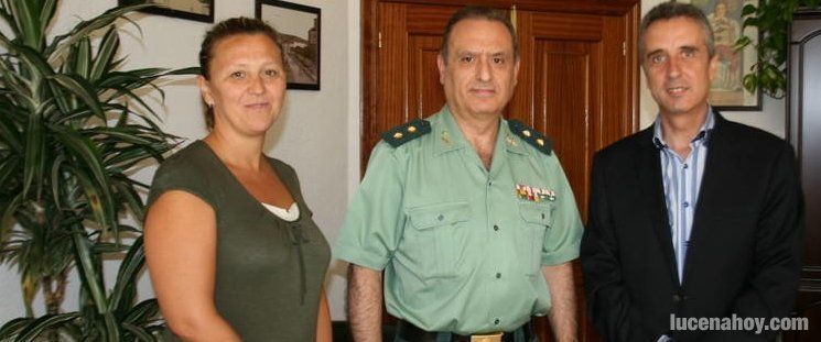  El alcalde de Lucena recibe al nuevo teniente coronel de la Guardia Civil en Córdoba 