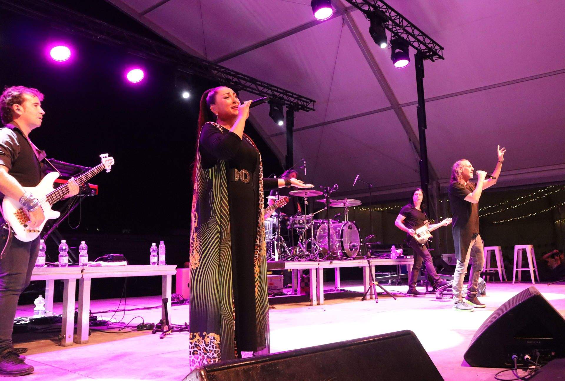 GALERÍA: 6.000 personas disfrutaron del concierto de Camela en la Feria del Valle de Lucena GALERÍA: 6.000 personas disfrutaron del concierto de Camela en la Feria del Valle de Lucena