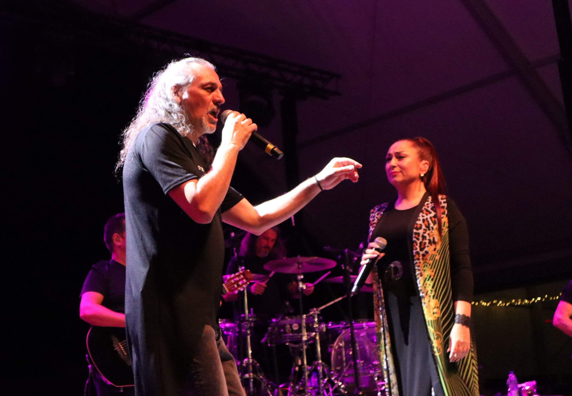 GALERÍA: 6.000 personas disfrutaron del concierto de Camela en la Feria del Valle de Lucena GALERÍA: 6.000 personas disfrutaron del concierto de Camela en la Feria del Valle de Lucena