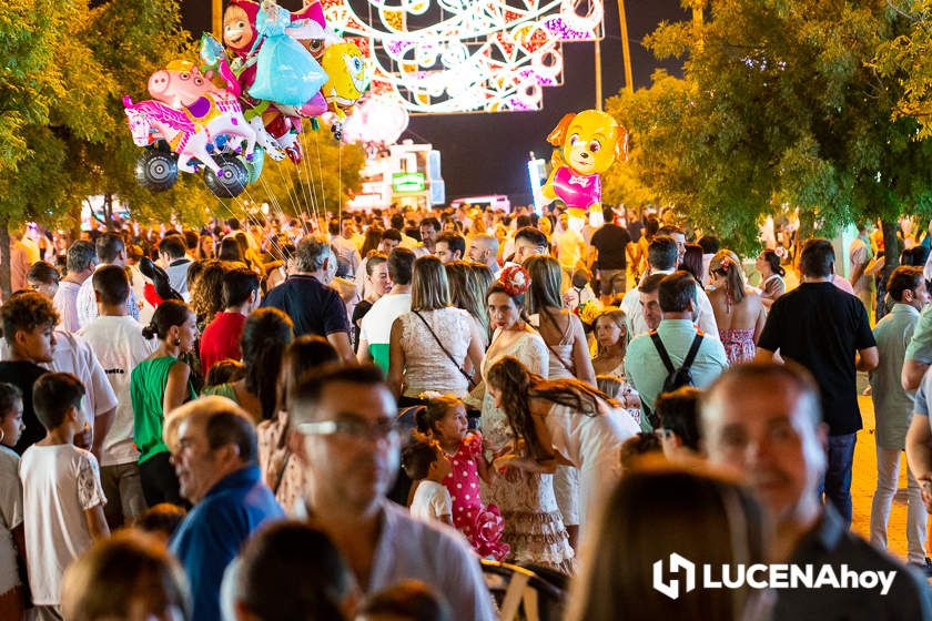 GALERÍA: Un paseo nocturno por la Feria del Valle durante la jornada del viernes con las actividades locales y el Concurso de Pasodobles como protagonistas en la Caseta Municipal