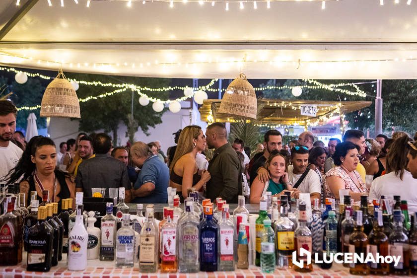 GALERÍA: Un paseo nocturno por la Feria del Valle durante la jornada del viernes con las actividades locales y el Concurso de Pasodobles como protagonistas en la Caseta Municipal