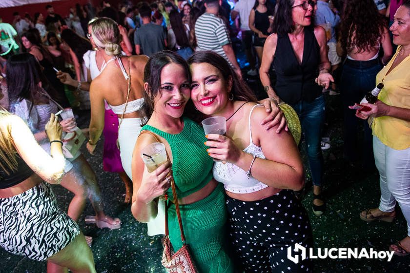 GALERÍA: Un paseo nocturno por la Feria del Valle durante la jornada del viernes con las actividades locales y el Concurso de Pasodobles como protagonistas en la Caseta Municipal